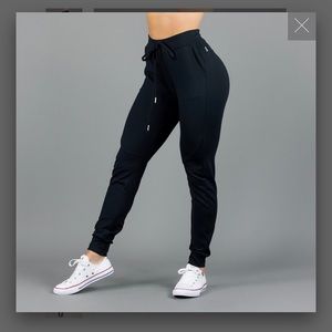 BuffBunny Jasmine Joggers